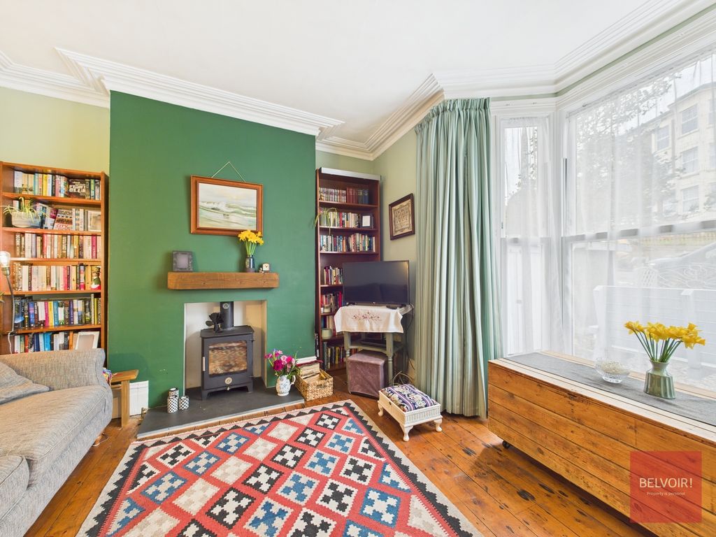 Property photo 2 of 29