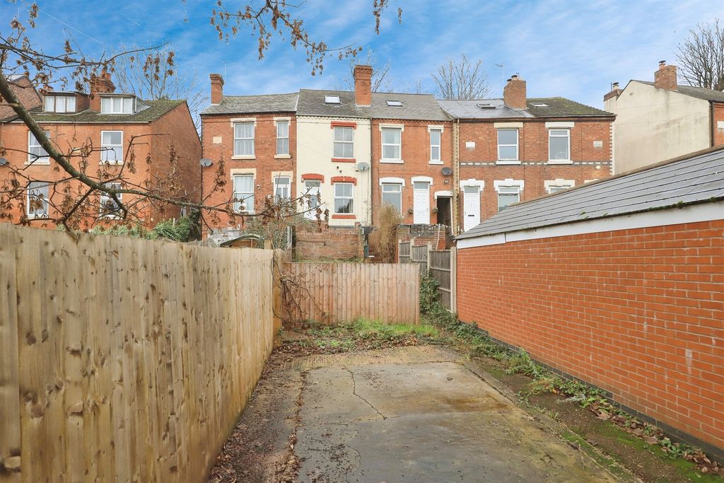 Property photo 1 of 21