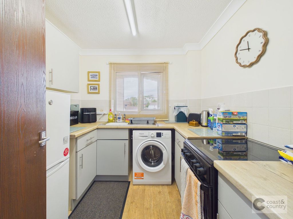 Property photo 3 of 7