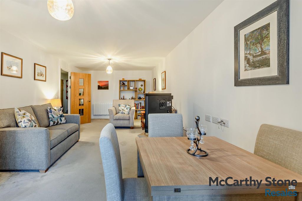 Additional image 4 of 2 bed flat for saleElizabeth Place, Trimbush Way, Market Harborough LE16