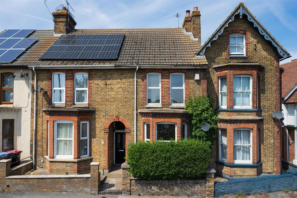 Property photo 1 of 19 Borstal Hill, Whitstable