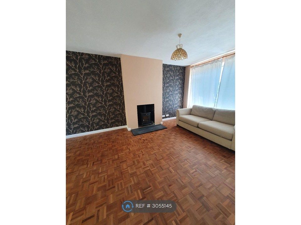 Property photo 3 of 15 Fireplace