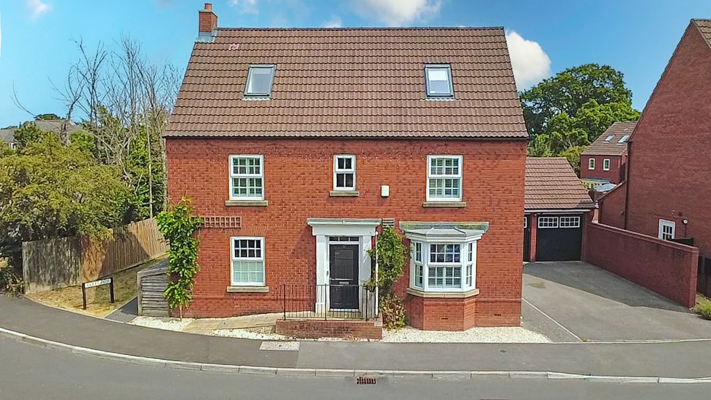 Property photo 1 of 38 5091523
