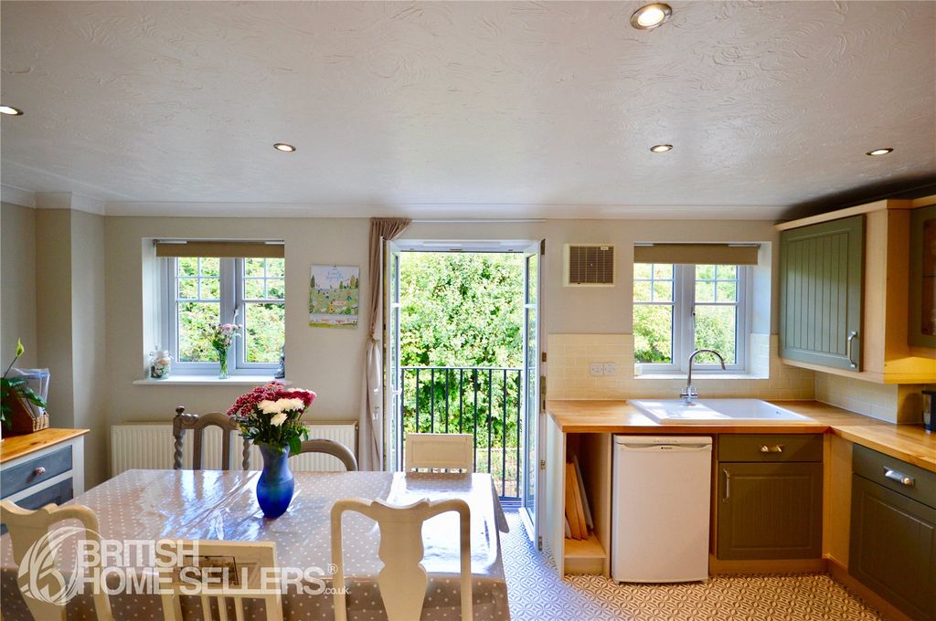 Property photo 3 of 18 Picture No. 04
