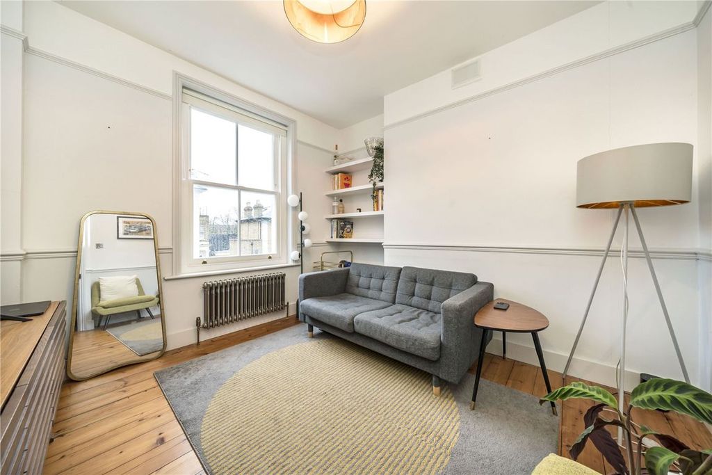 Property photo 2 of 6