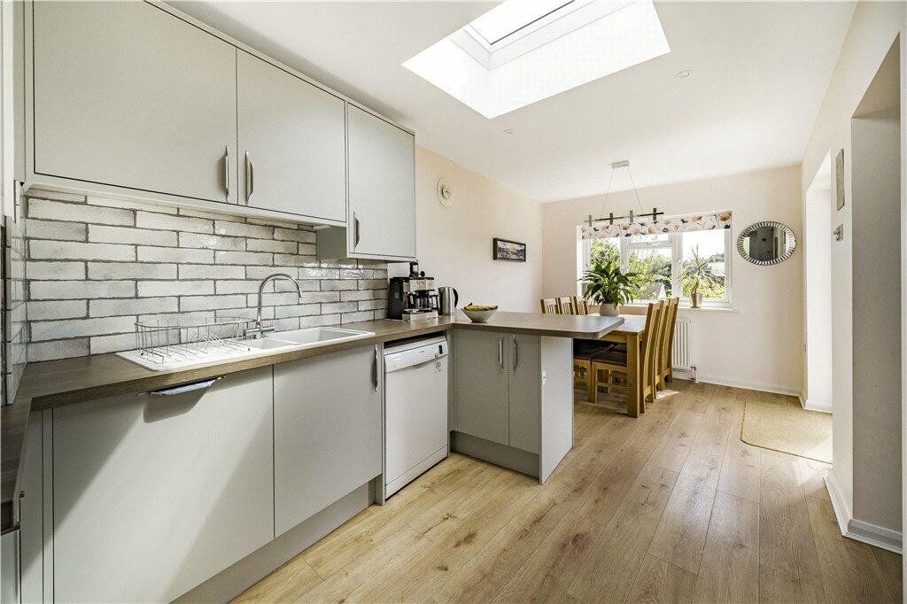 Property photo 2 of 13 Picture No. 22