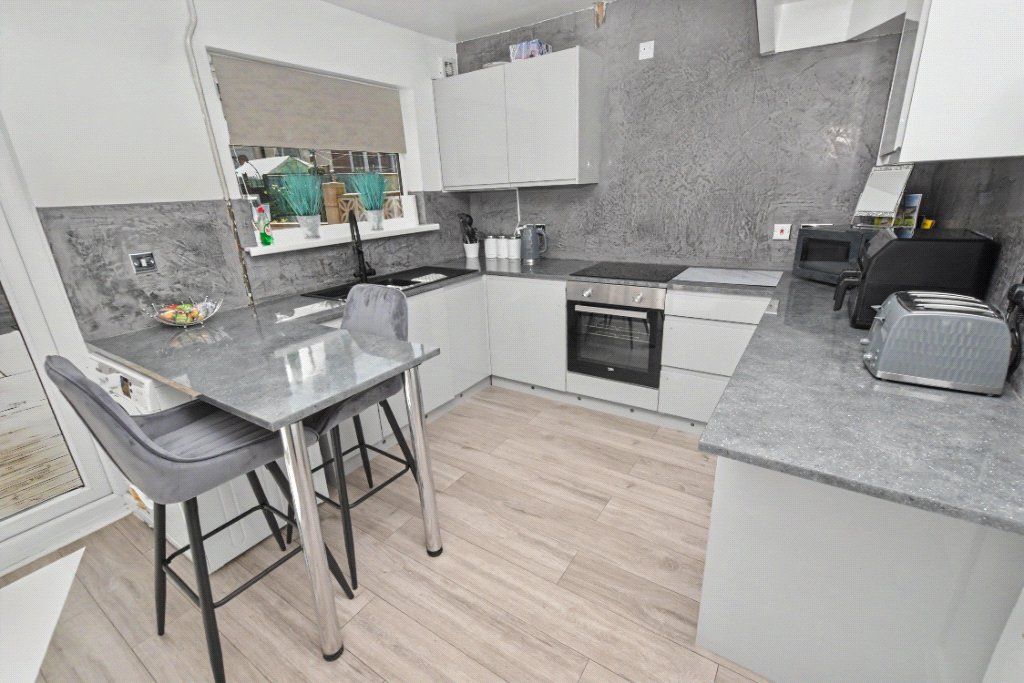 Property photo 3 of 17 Picture No. 08