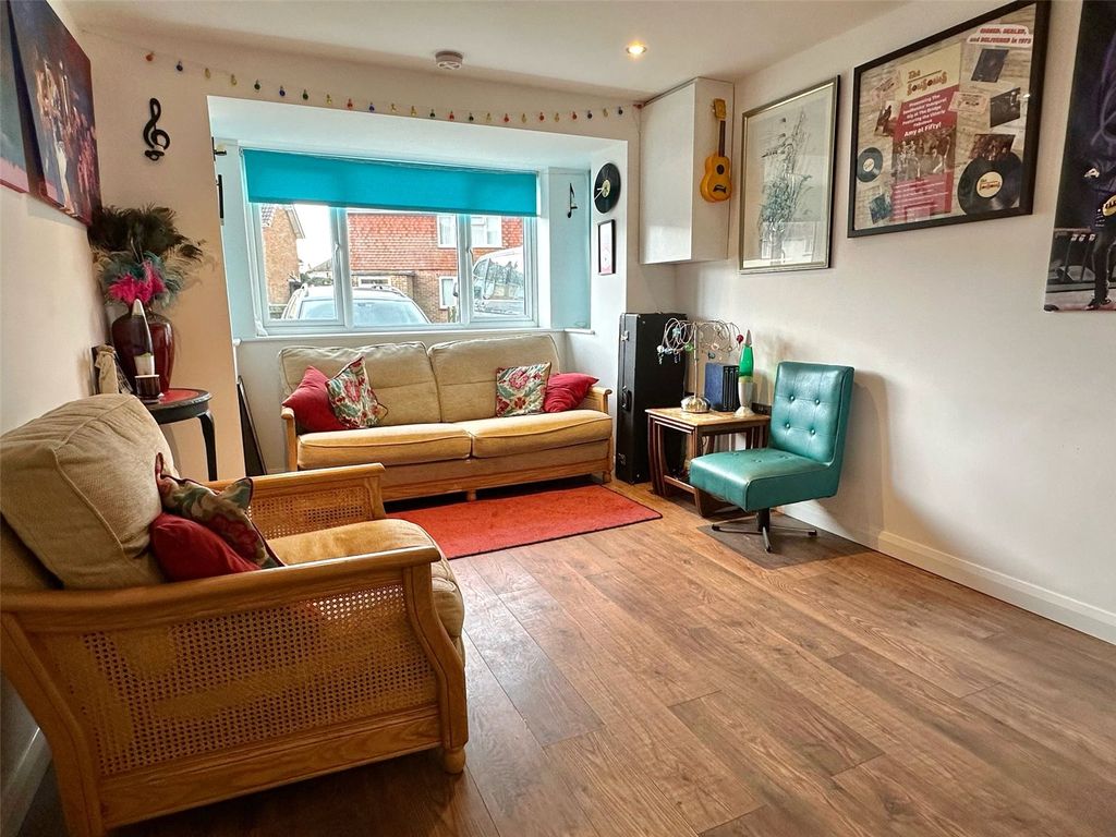 Property photo 2 of 19 Picture No. 22