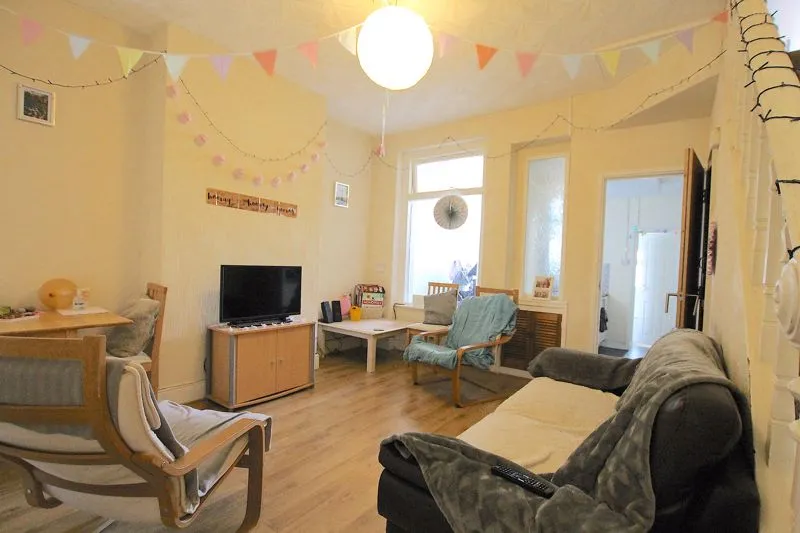 Harriet Street, Cardiff CF24 – pohled 3