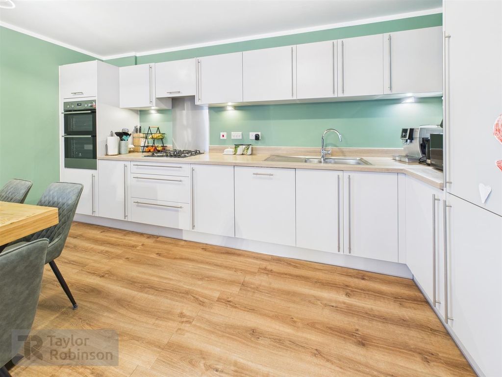 Property photo 3 of 8 Cam02600G0-Pr0628-Still007.Jpg