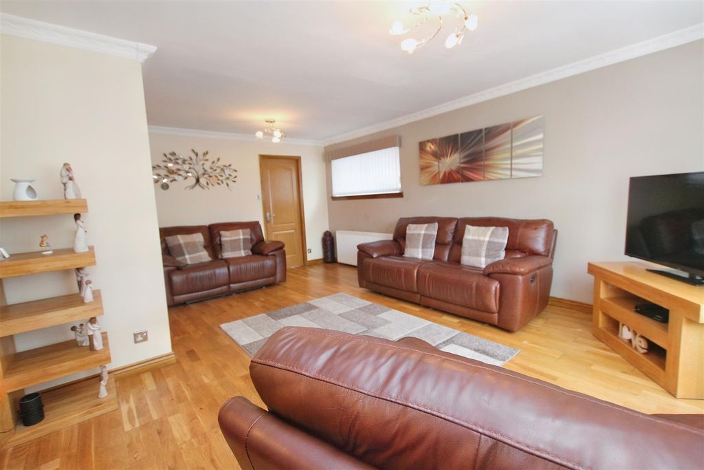 Property photo 3 of 19 3.Jpg