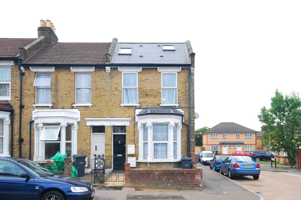 Property photo 2 of 3