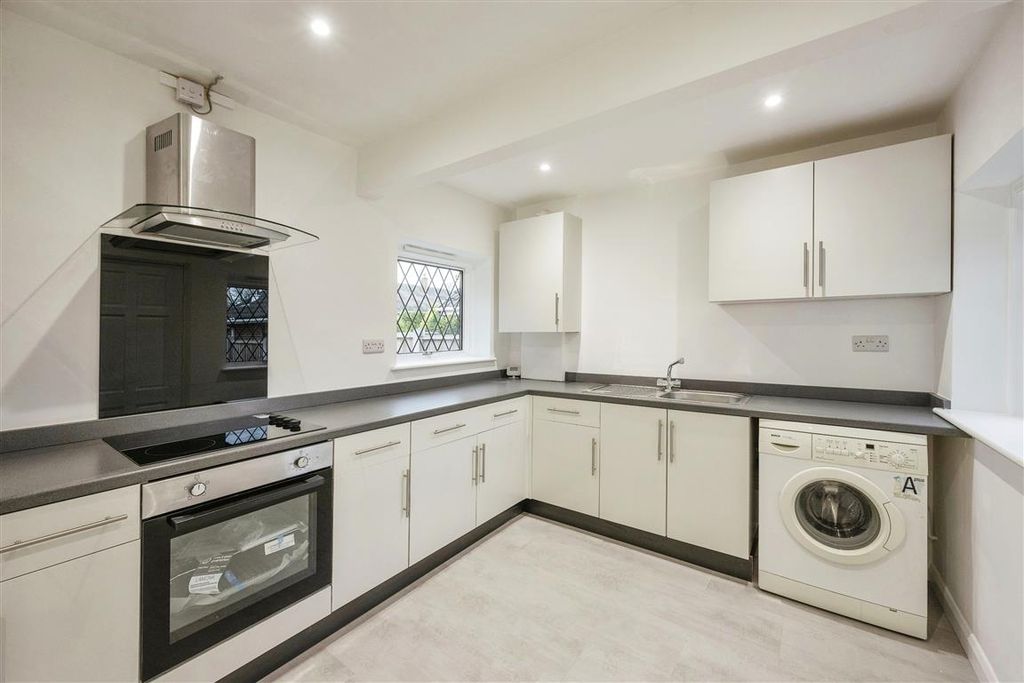 Property photo 2 of 13 Kitchen