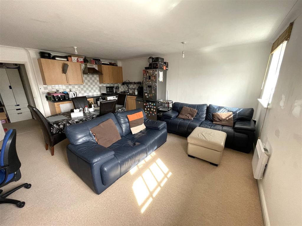 Property photo 2 of 10 Img_8810.Jpg