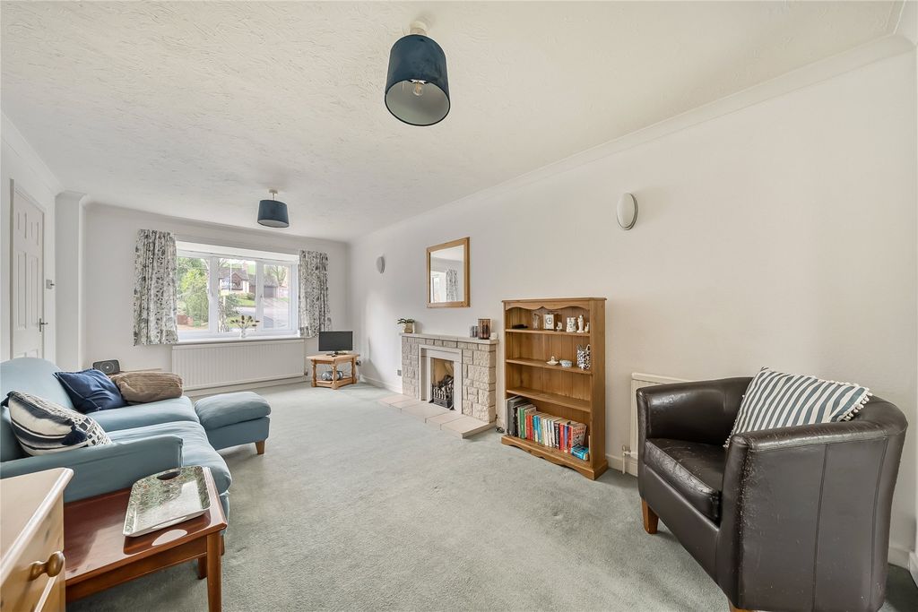 Property photo 2 of 23 Picture No. 33