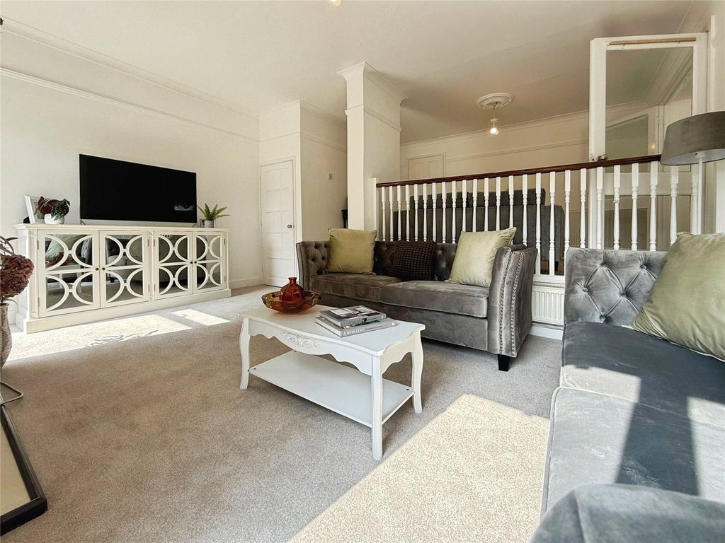 Property photo 2 of 16 Picture No. 43