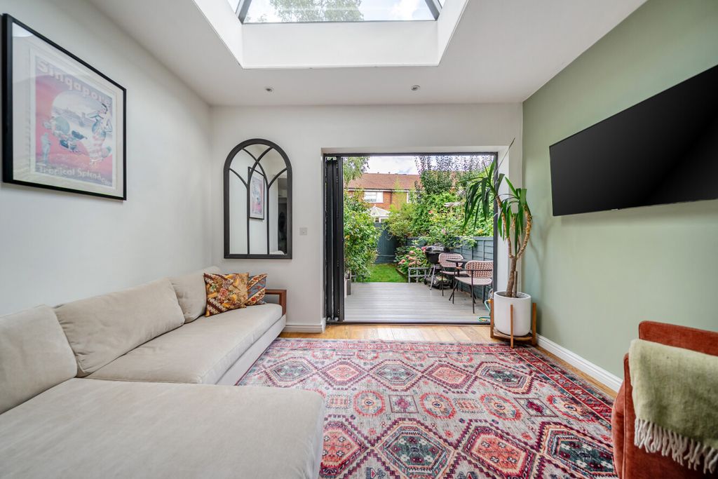 Property photo 3 of 15 1499935-16-6A6B69...