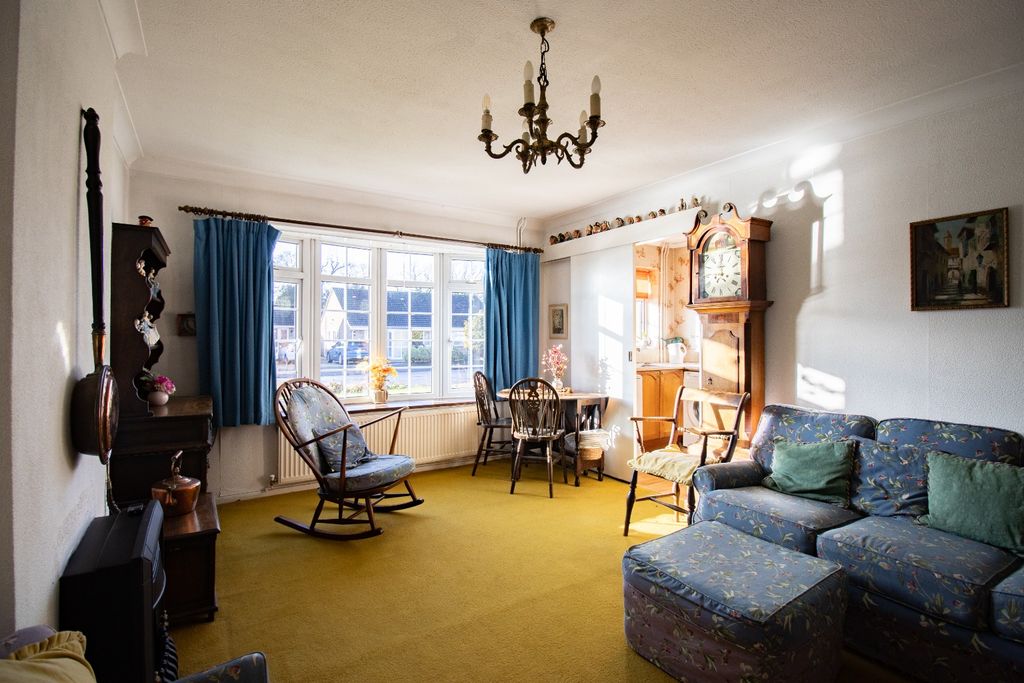 Property photo 2 of 12 4745403