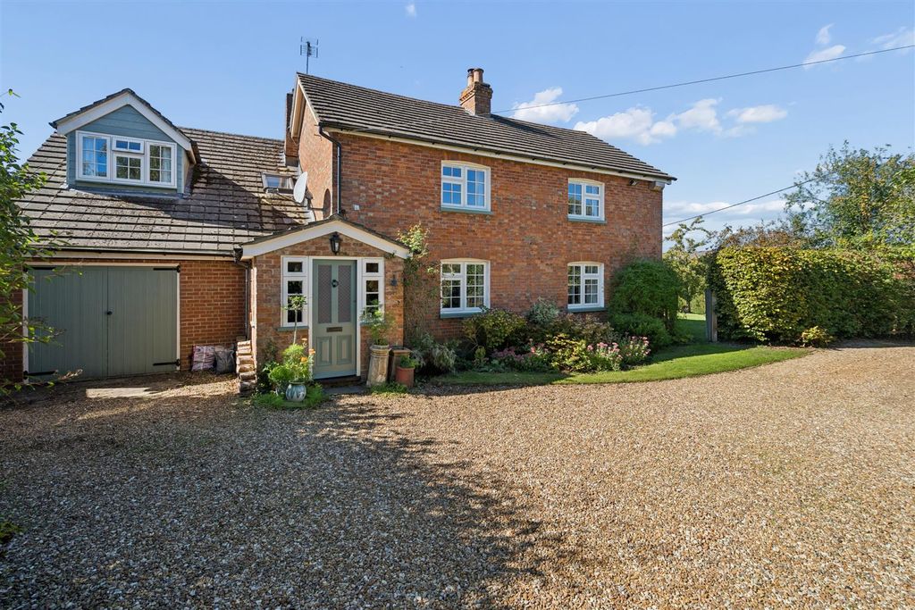 Property photo 1 of 31 Dove Cottage, Dunton