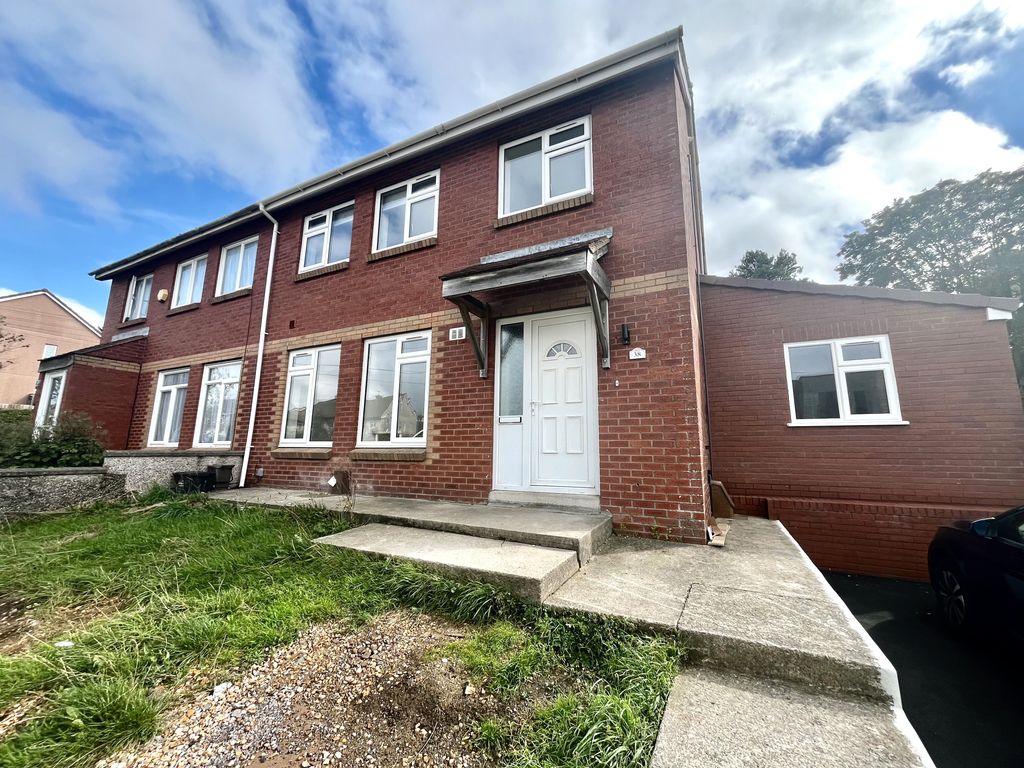 Property photo 1 of 14 Front