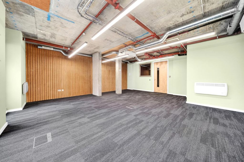 Property photo 2 of 7 Generic Or Other Spaces