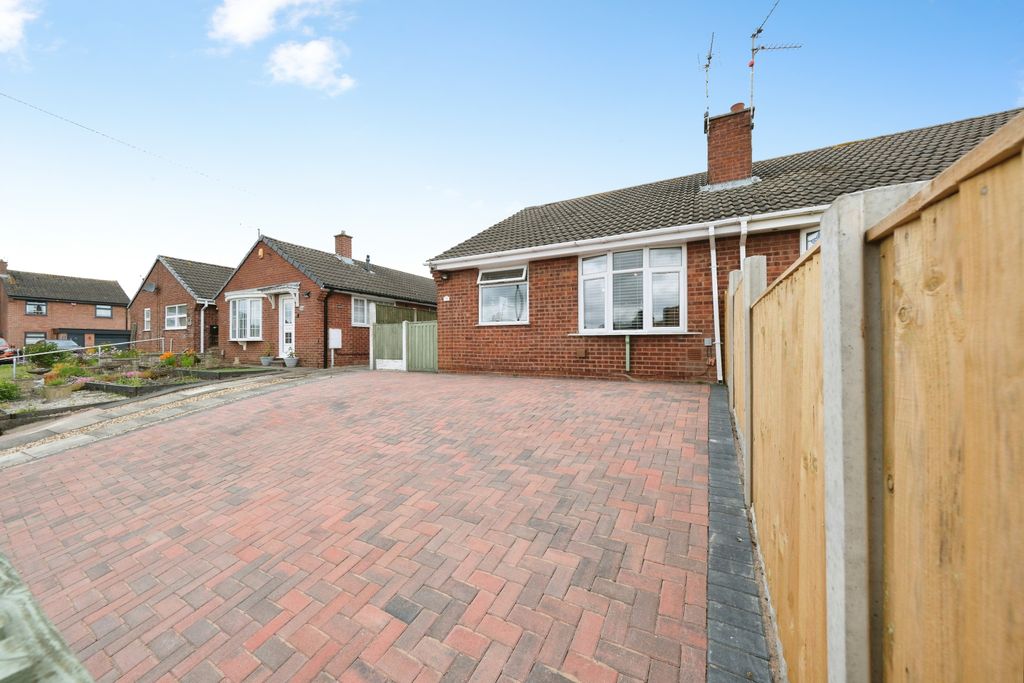 Property photo 1 of 18 Img_6484
