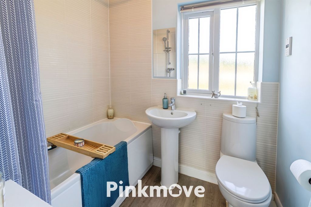 Property photo 3 of 27