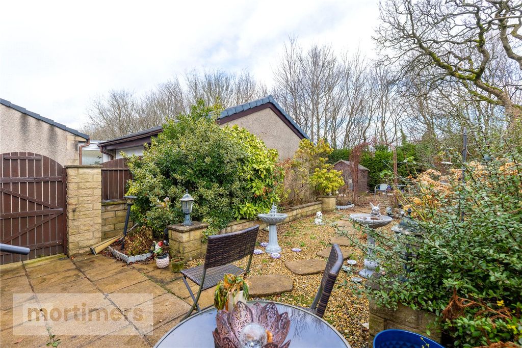 Property photo 3 of 20 Garden