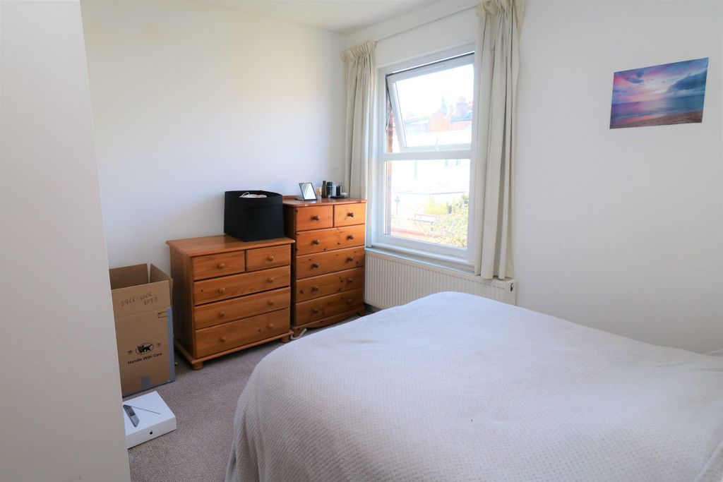 Property photo 2 of 6