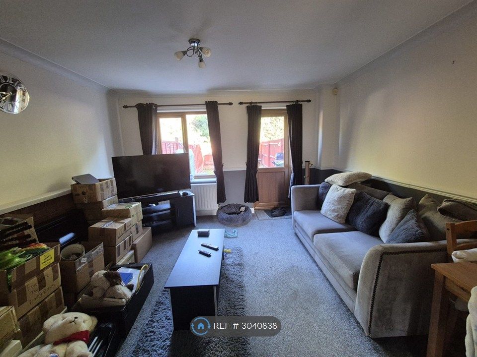 Property photo 3 of 10 Lounge