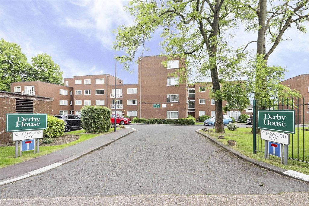 Property photo 1 of 11 Derby House