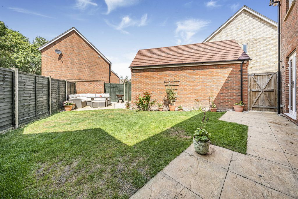 Property photo 3 of 17