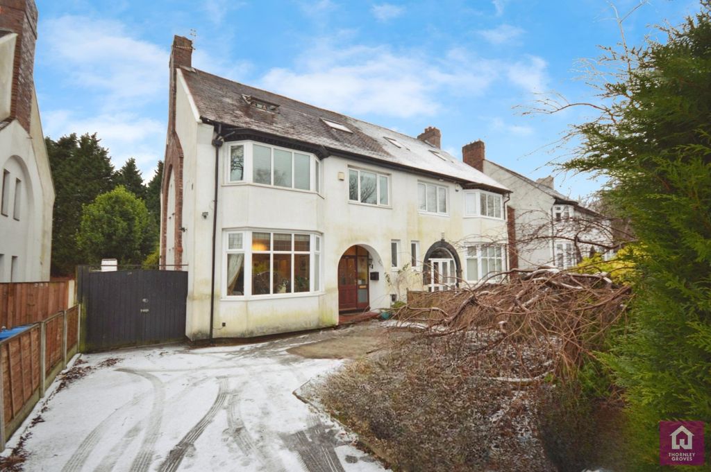 Property photo 1 of 22 Front