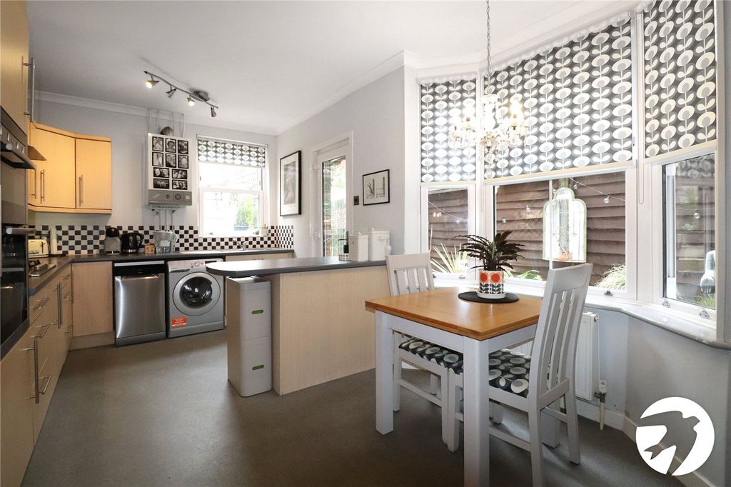 Property photo 3 of 22 Picture No. 22