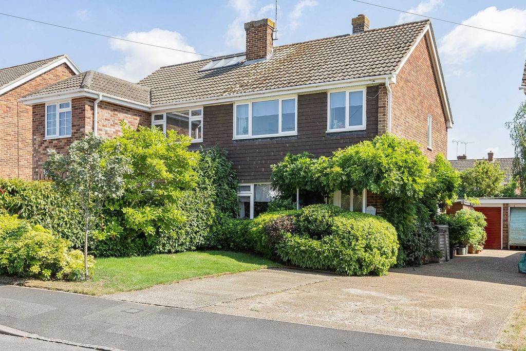 Property photo 1 of 39