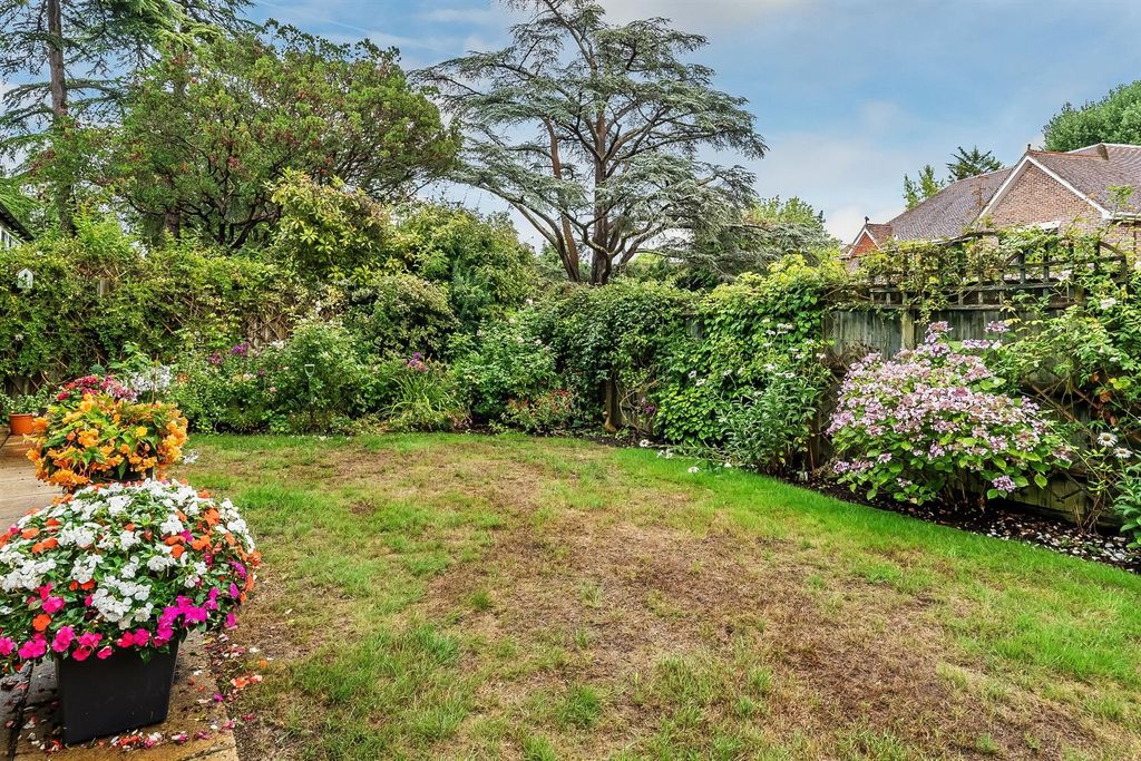 Property photo 2 of 12 .Heathside-18.Jpg