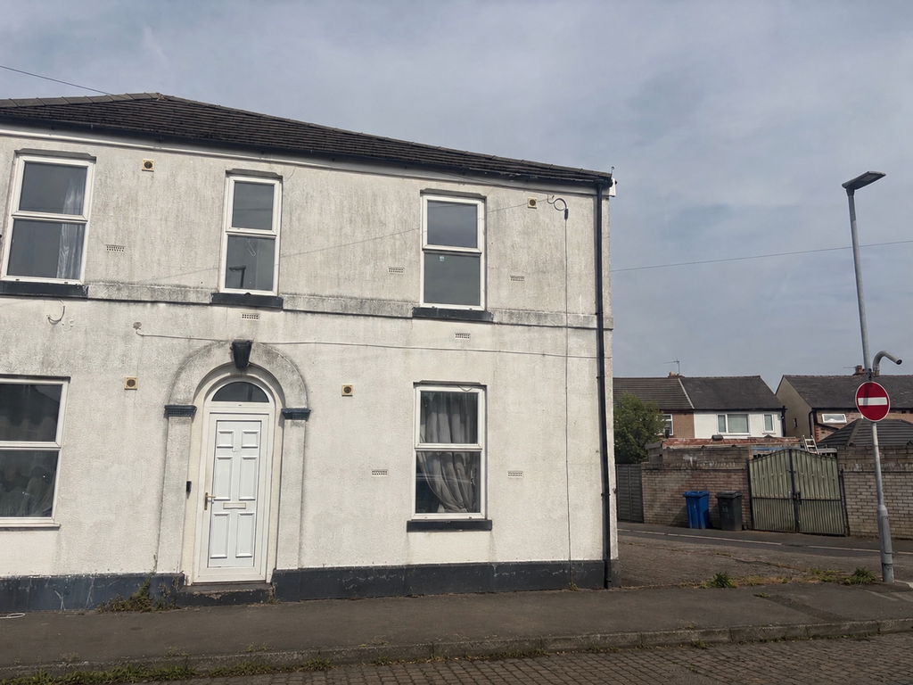 Property photo 1 of 5