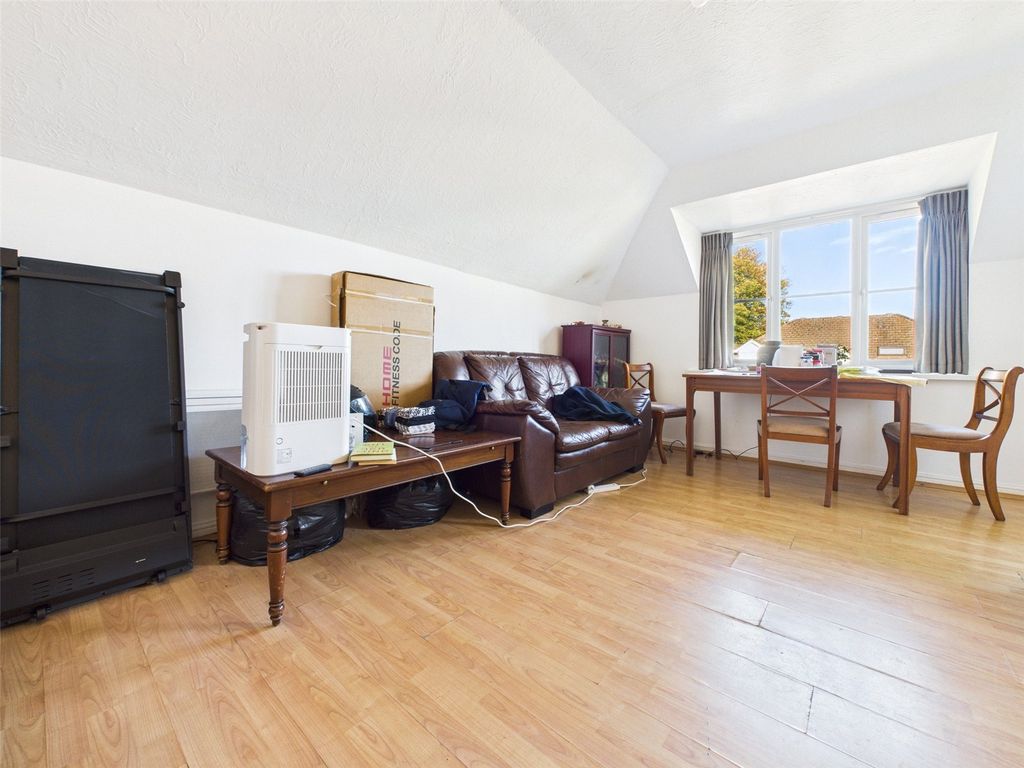 Property photo 2 of 8 Picture 2