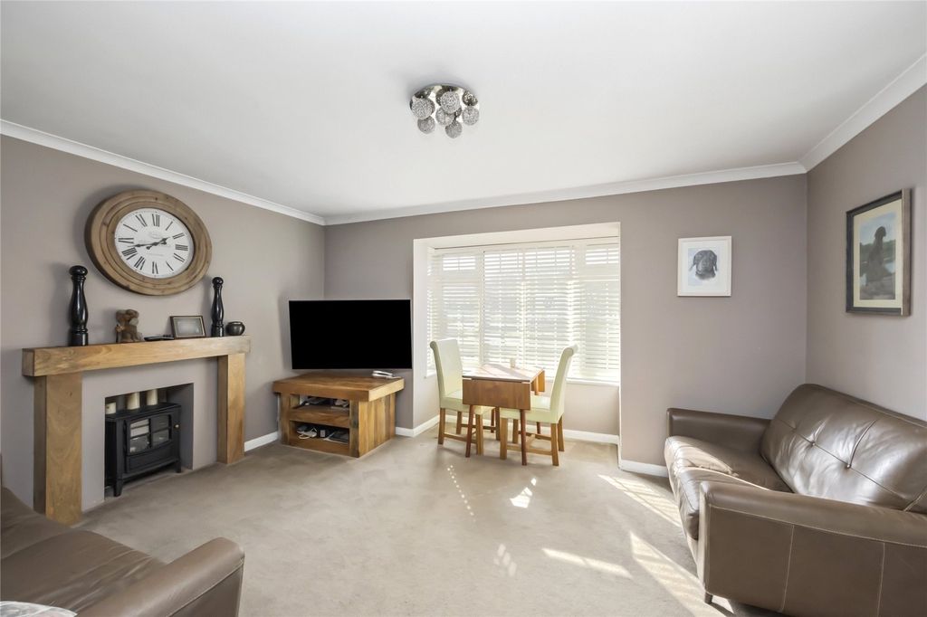 Property photo 2 of 14 Picture No. 18