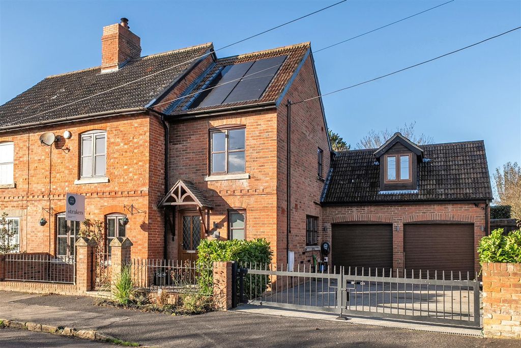 Property photo 1 of 29 Front Photo Lanes Cottage.Jpg