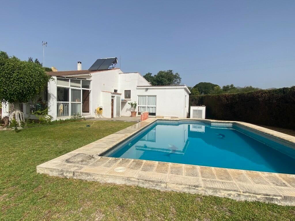 Property photo 1 of 3