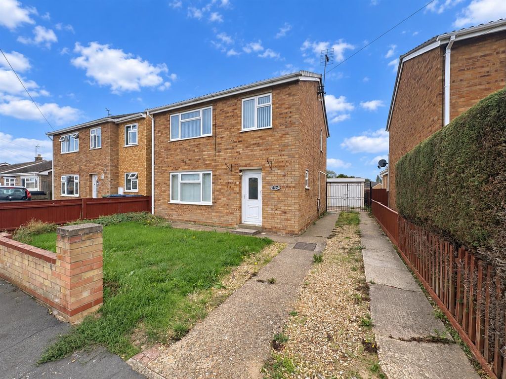 Property photo 1 of 13