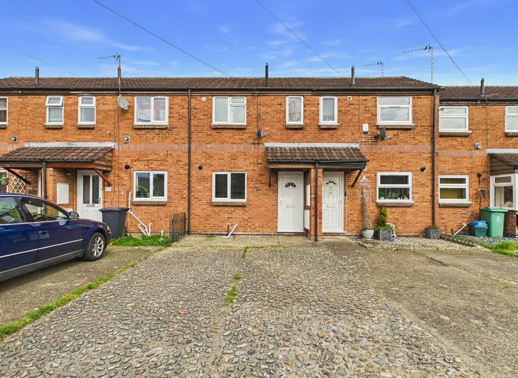 Property photo 1 of 8 Front External