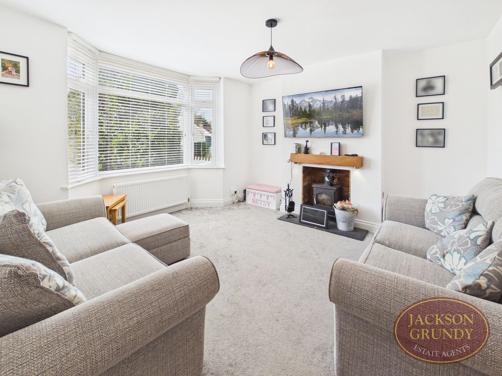 Property photo 3 of 17 Main Road