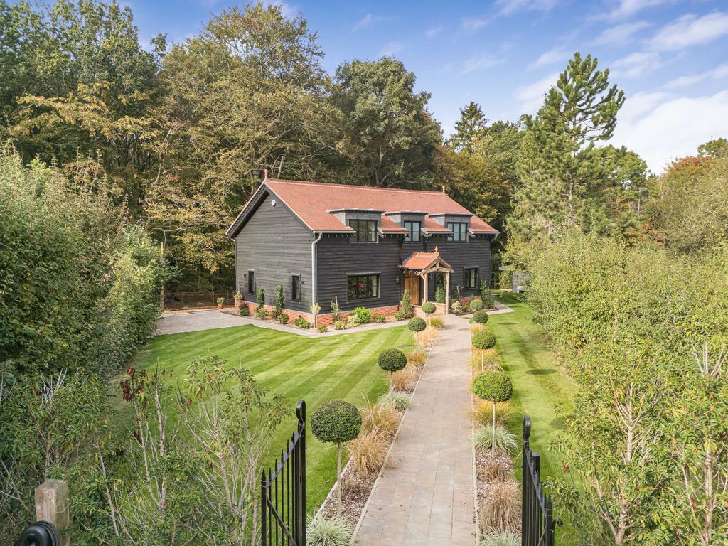 Property photo 1 of 19
