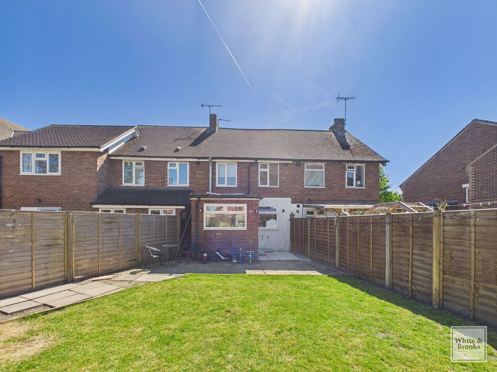 Property photo 2 of 19