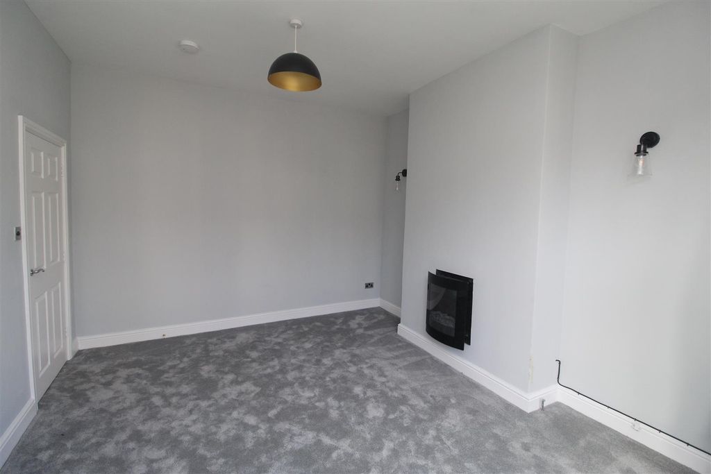 Property photo 2 of 13 Img_3016.Jpg