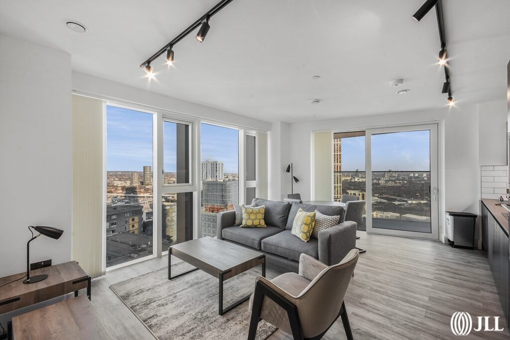 Property photo 2 of 14 Icon Tower