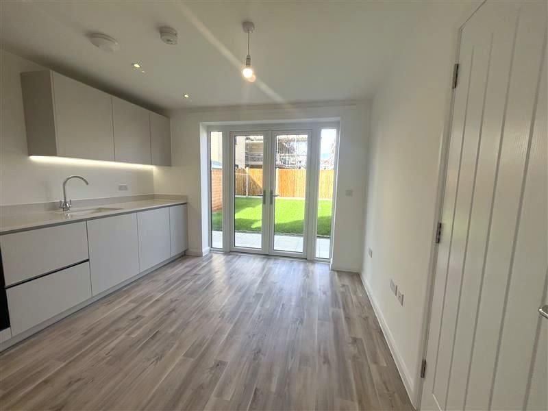 Property photo 3 of 11 Image (23).Jpg