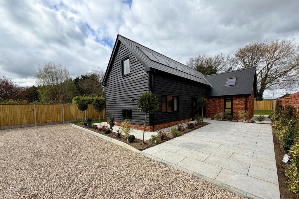 Property photo 1 of 18 Photo 1